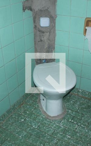 Casa à venda com 100m², 3 quartos e 2 vagasBanheiro