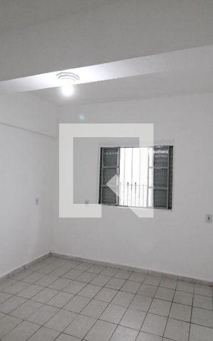 Casa para alugar com 25m², 1 quarto e sem vagaQuarto