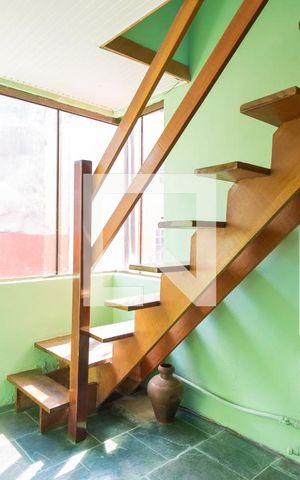 Casa à venda com 320m², 4 quartos e 2 vagasCorredor