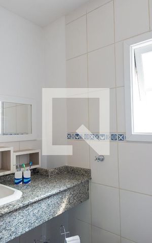 Casa à venda com 320m², 4 quartos e 2 vagasBanheiro da Suíte