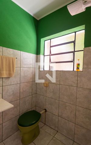 Casa à venda com 320m², 4 quartos e 2 vagasBanheiro 2