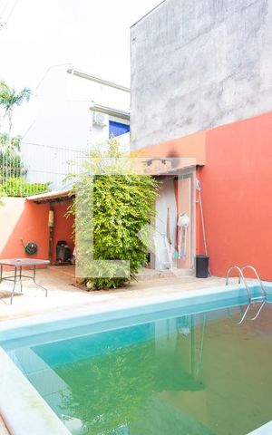 Casa à venda com 320m², 4 quartos e 2 vagasQuintal