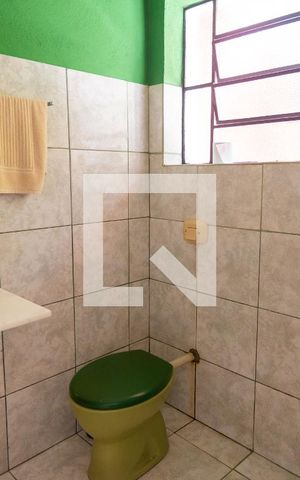 Casa à venda com 320m², 4 quartos e 2 vagasBanheiro 2