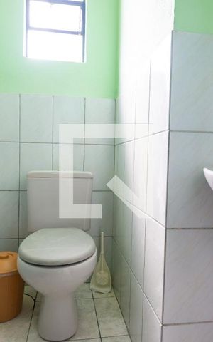 Casa à venda com 320m², 4 quartos e 2 vagasLavabo