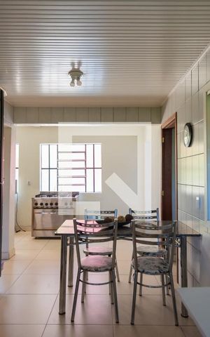Casa à venda com 320m², 4 quartos e 2 vagasCozinha