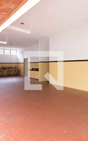 Casa à venda com 350m², 3 quartos e 4 vagasGaragem Quintal