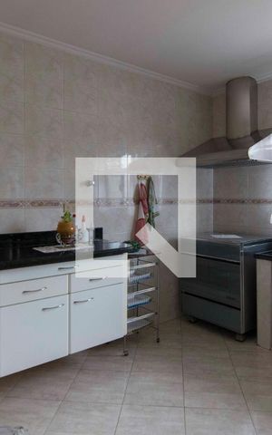 Casa à venda com 350m², 3 quartos e 4 vagasCozinha