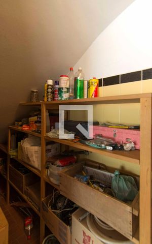 Casa à venda com 350m², 3 quartos e 4 vagasDespensa