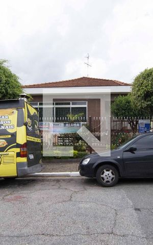 Casa à venda com 350m², 3 quartos e 4 vagasFachada Placa