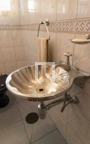Casa à venda com 350m², 3 quartos e 4 vagasLavabo
