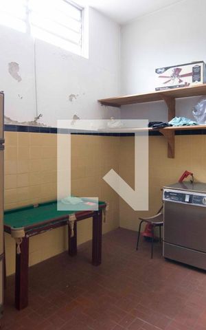 Casa à venda com 350m², 3 quartos e 4 vagasLavanderia