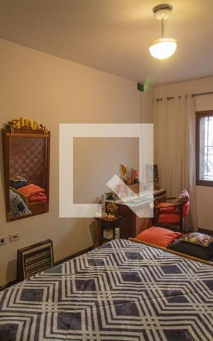 Casa para alugar com 213m², 3 quartos e 2 vagas Casa para alugar com 213m², 3 quartos e 2 vagasQuarto 1
