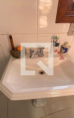 Casa à venda com 180m², 3 quartos e 3 vagasBanheiro 2 da Suíte