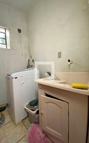 Casa à venda com 180m², 3 quartos e 3 vagasÁrea de Serviço