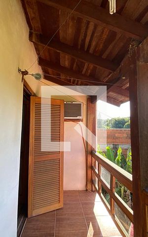 Casa à venda com 180m², 3 quartos e 3 vagasSacada