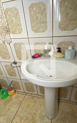 Casa à venda com 180m², 3 quartos e 3 vagasv