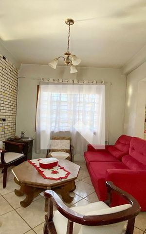 Casa à venda com 180m², 3 quartos e 3 vagasSala 2