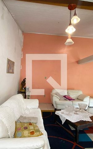 Casa à venda com 180m², 3 quartos e 3 vagasSala