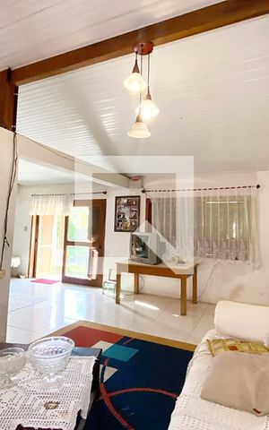 Casa à venda com 180m², 3 quartos e 3 vagasSala