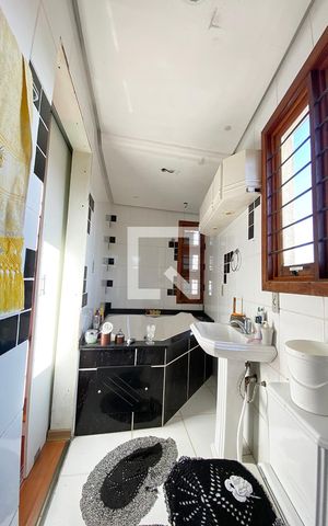 Casa à venda com 180m², 3 quartos e 3 vagasBanheiro 2 da Suíte