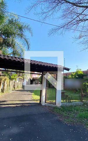 Casa à venda com 180m², 3 quartos e 3 vagasFachada