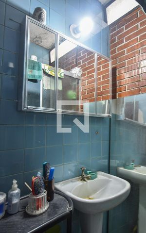 Casa à venda com 128m², 3 quartos e 2 vagasBanheiro Suíte 01