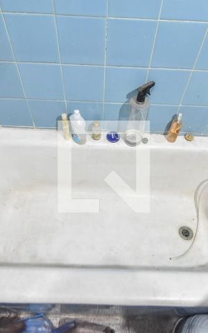 Casa à venda com 128m², 3 quartos e 2 vagasBanheiro 02