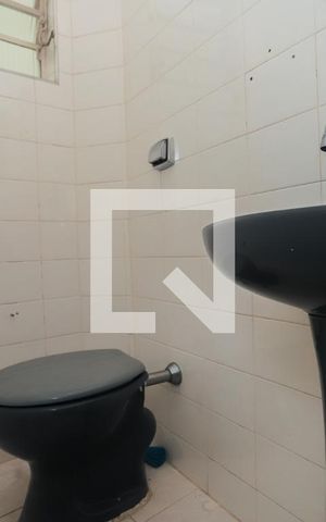 Casa para alugar com 72m², 2 quartos e 2 vagasLavabo