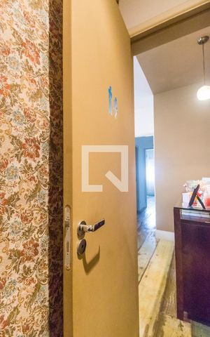 Apartamento à venda com 132m², 3 quartos e 2 vagasLavabo
