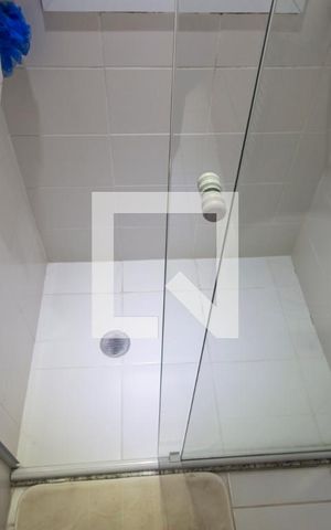 Apartamento à venda com 132m², 3 quartos e 2 vagasDetalhe banheiro