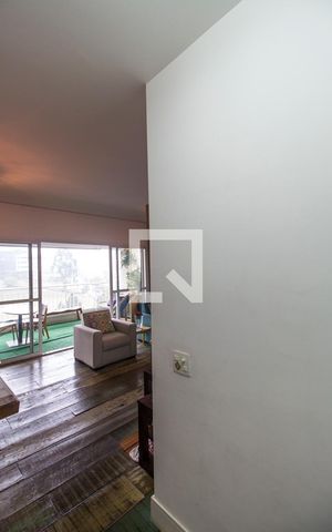 Apartamento à venda com 132m², 3 quartos e 2 vagasEntrada
