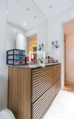 Apartamento à venda com 132m², 3 quartos e 2 vagasBanheiro Social
