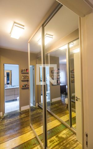 Apartamento à venda com 132m², 3 quartos e 2 vagasCloset da suíte