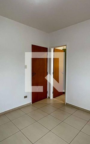 Casa à venda com 157m², 3 quartos e 3 vagas Casa à venda com 157m², 3 quartos e 3 vagassuíte