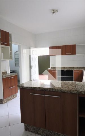 Casa à venda com 200m², 3 quartos e 5 vagasCozinha