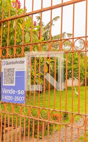 Casa à venda com 96m², 2 quartos e 2 vagasFachada