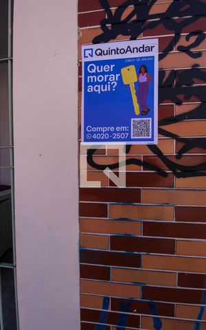 Casa à venda com 40m², 2 quartos e sem vaga Casa à venda com 40m², 2 quartos e sem vagaFachada