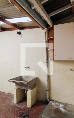 Casa à venda com 40m², 2 quartos e sem vaga Casa à venda com 40m², 2 quartos e sem vagaÁrea de Serviço