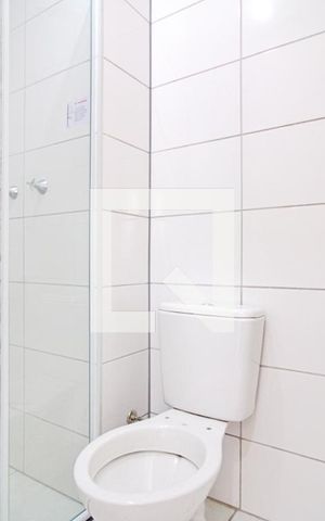 Apartamento para alugar com 42m², 2 quartos e sem vaga Apartamento para alugar com 42m², 2 quartos e sem vagaBanheiro