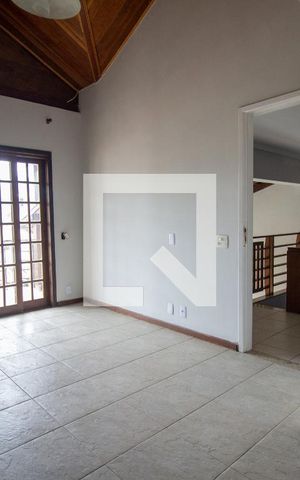 Casa de condomínio para alugar com 240m², 4 quartos e 2 vagas Casa de condomínio para alugar com 240m², 4 quartos e 2 vagasSuíte 1