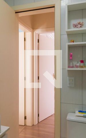 Casa de condomínio à venda com 102m², 3 quartos e 2 vagasBanheiro 2