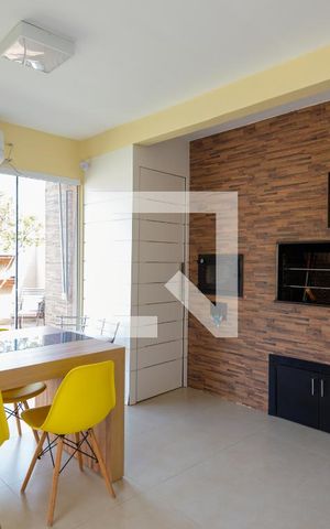 Casa de condomínio à venda com 102m², 3 quartos e 2 vagasÁrea comum