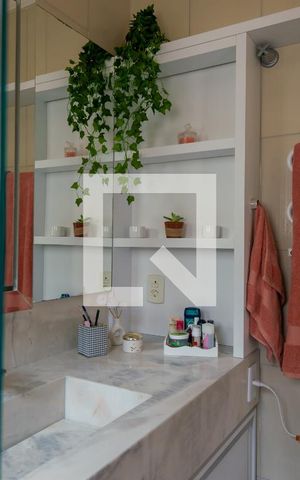 Casa de condomínio à venda com 102m², 3 quartos e 2 vagassuíte