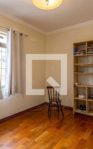 Casa à venda com 349m², 5 quartos e 5 vagas Casa à venda com 349m², 5 quartos e 5 vagasSuite 1