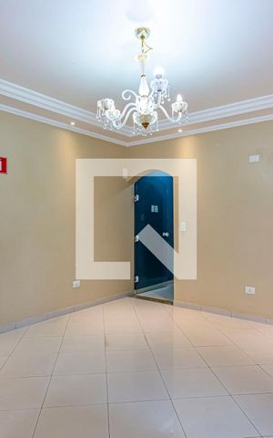 Casa à venda com 349m², 5 quartos e 5 vagas Casa à venda com 349m², 5 quartos e 5 vagasSala 1