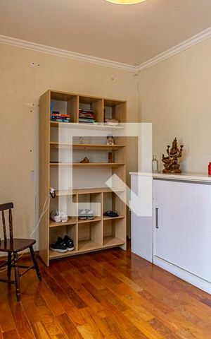 Casa à venda com 349m², 5 quartos e 5 vagas Casa à venda com 349m², 5 quartos e 5 vagasSuite 1
