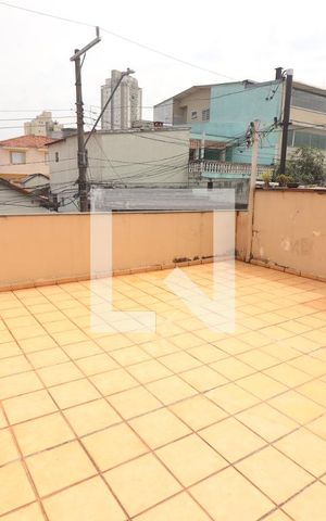 Casa para alugar com 380m², 4 quartos e 2 vagasSacada Quarto 1 