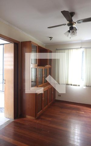 Casa para alugar com 380m², 4 quartos e 2 vagasQuarto 4 