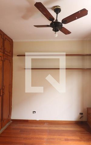 Casa para alugar com 380m², 4 quartos e 2 vagasQuarto 2 
