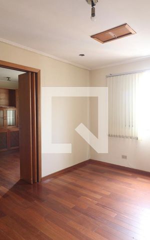 Casa para alugar com 380m², 4 quartos e 2 vagasCloset do quarto 4
